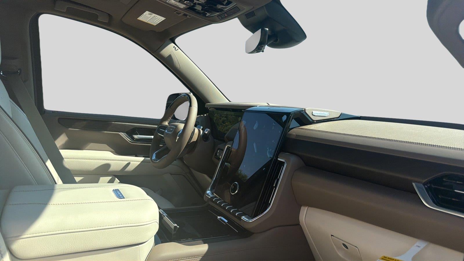 2026 GMC Yukon XL Denali - Photo 25