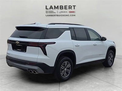 2025 Chevrolet Traverse LT