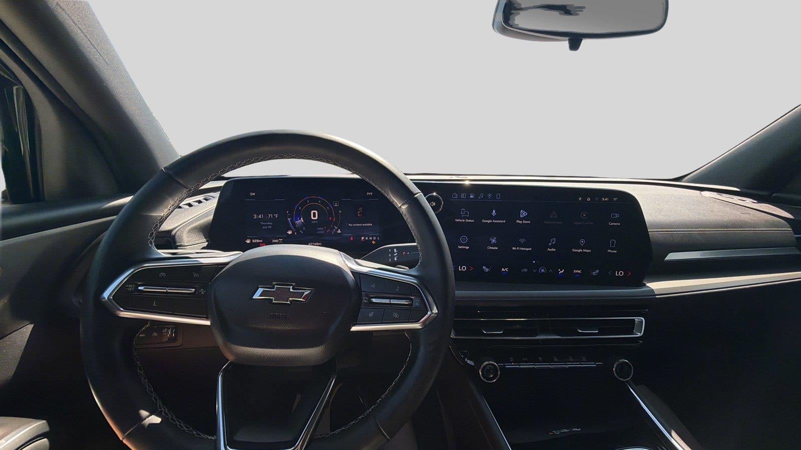 2024 Chevrolet Traverse LT