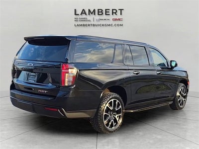 2023 Chevrolet Suburban RST