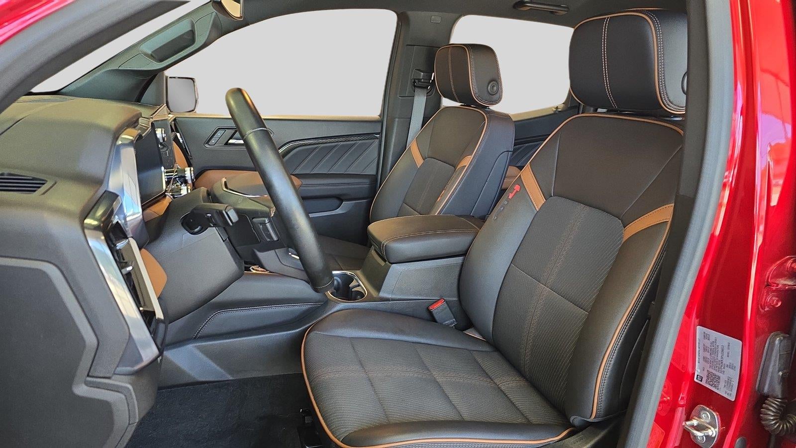 2023 GMC Canyon 4WD AT4