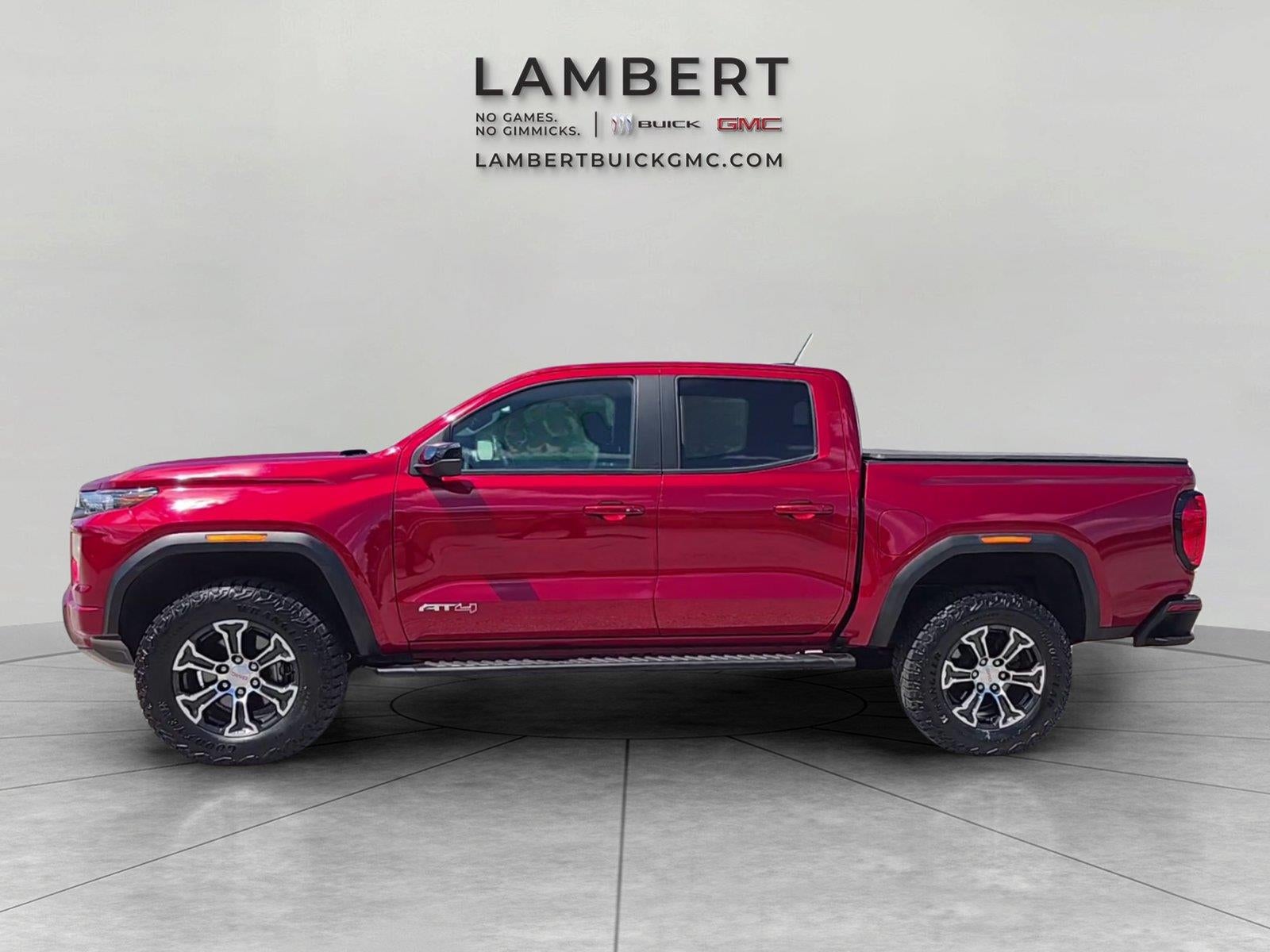 2023 GMC Canyon 4WD AT4