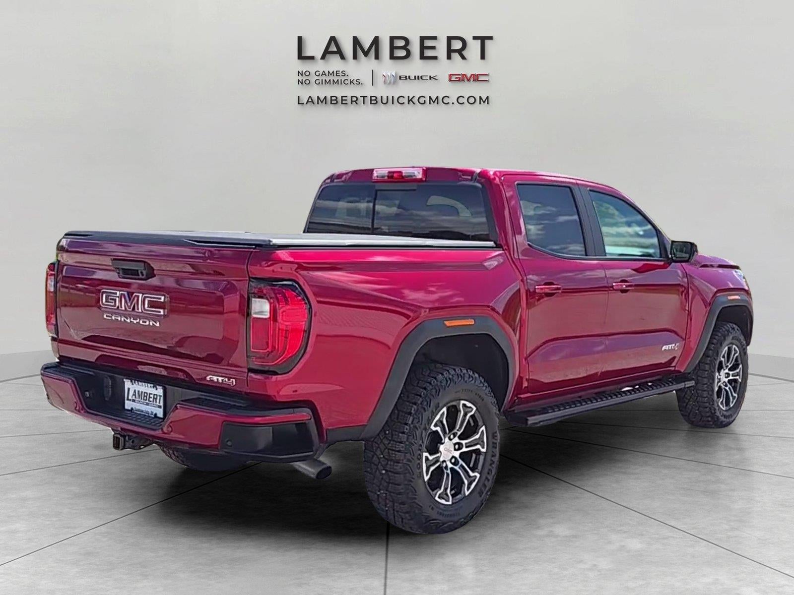 2023 GMC Canyon 4WD AT4