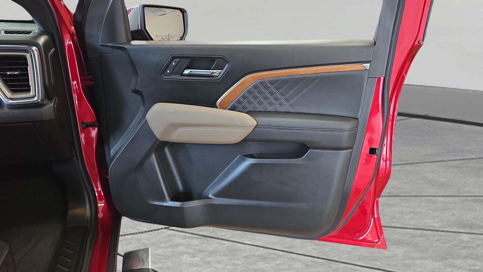 2023 GMC Canyon 4WD Denali