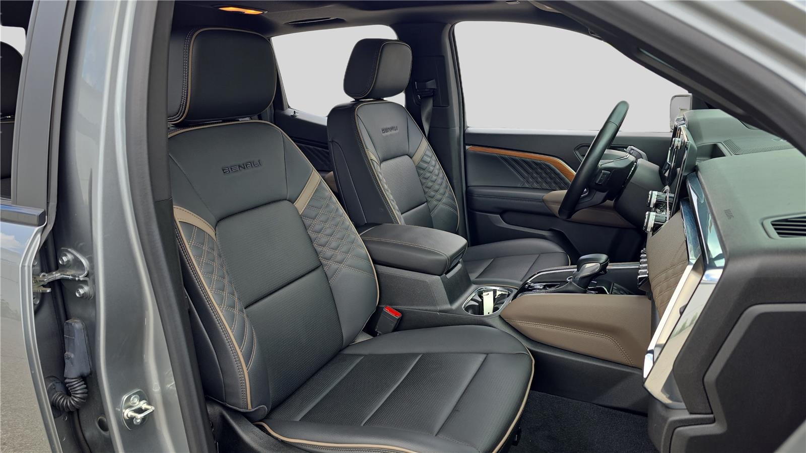 2024 GMC Canyon Denali
