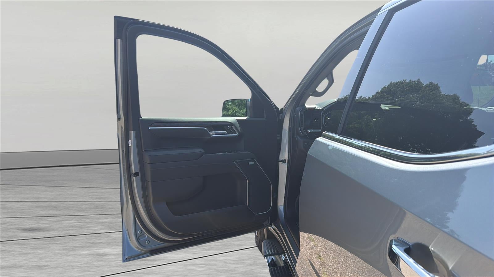 2026 GMC Sierra 1500 SLT - Photo 17