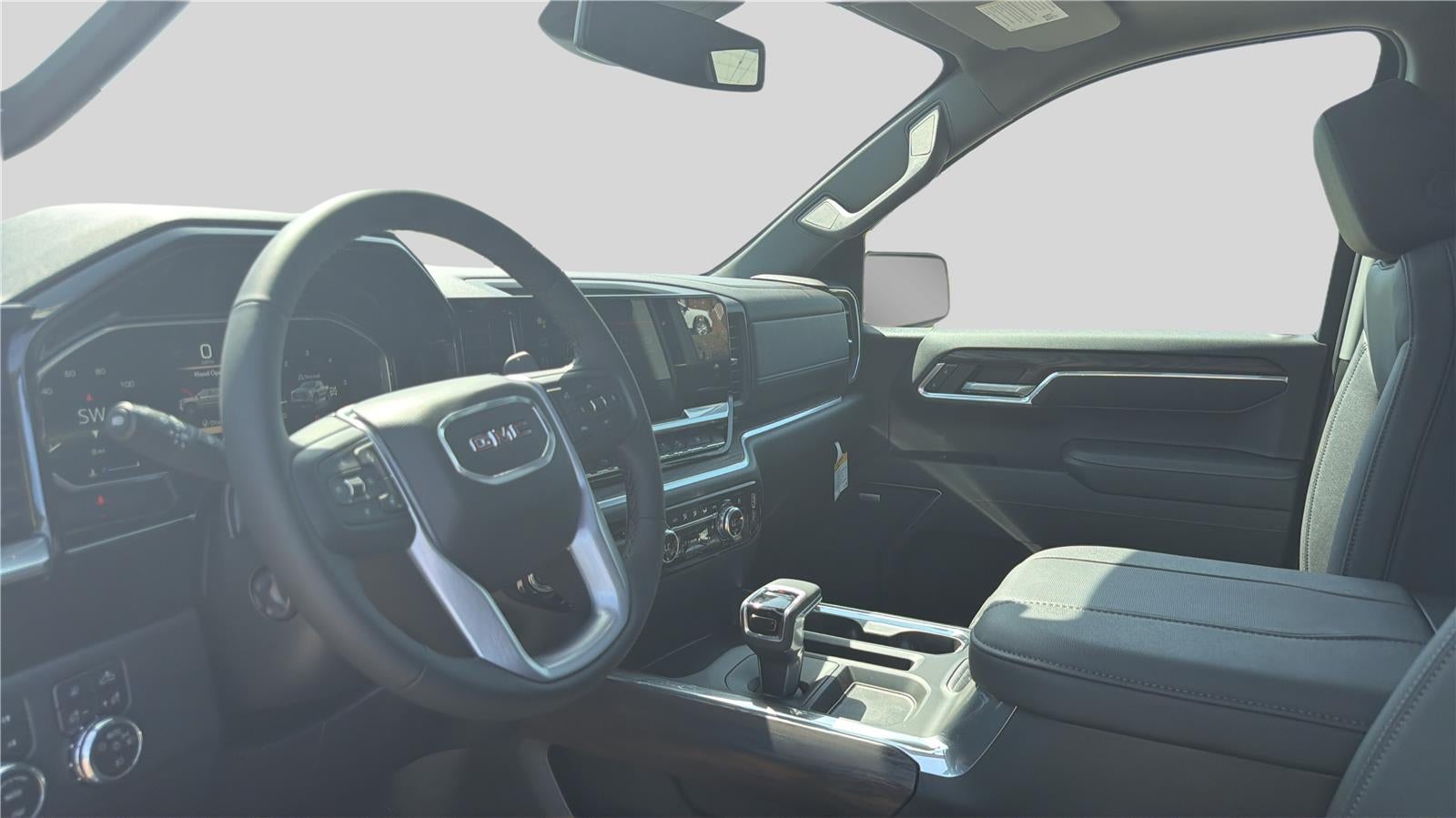 2026 GMC Sierra 1500 SLT - Photo 18