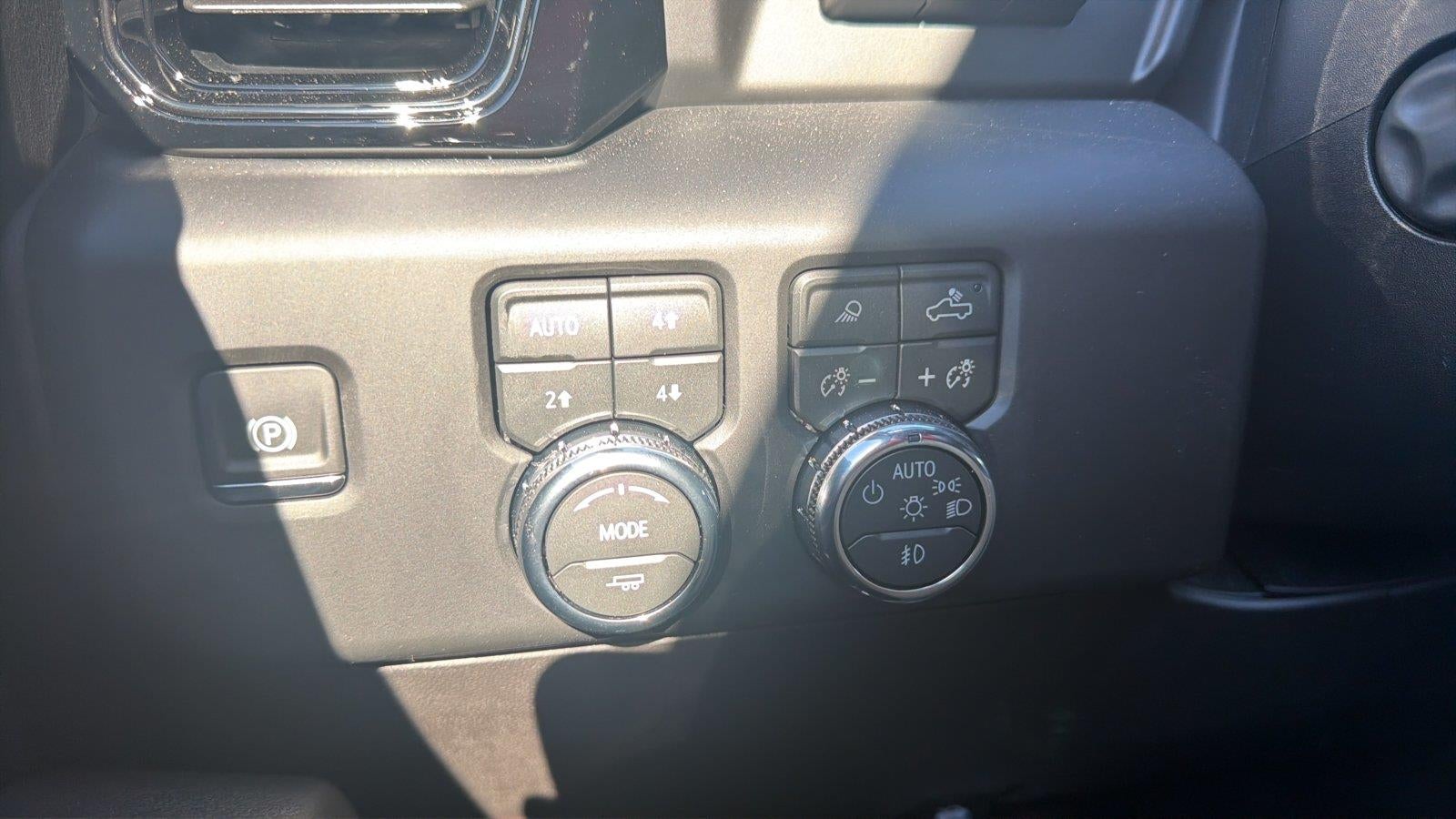 2026 GMC Sierra 1500 AT4 - Photo 15