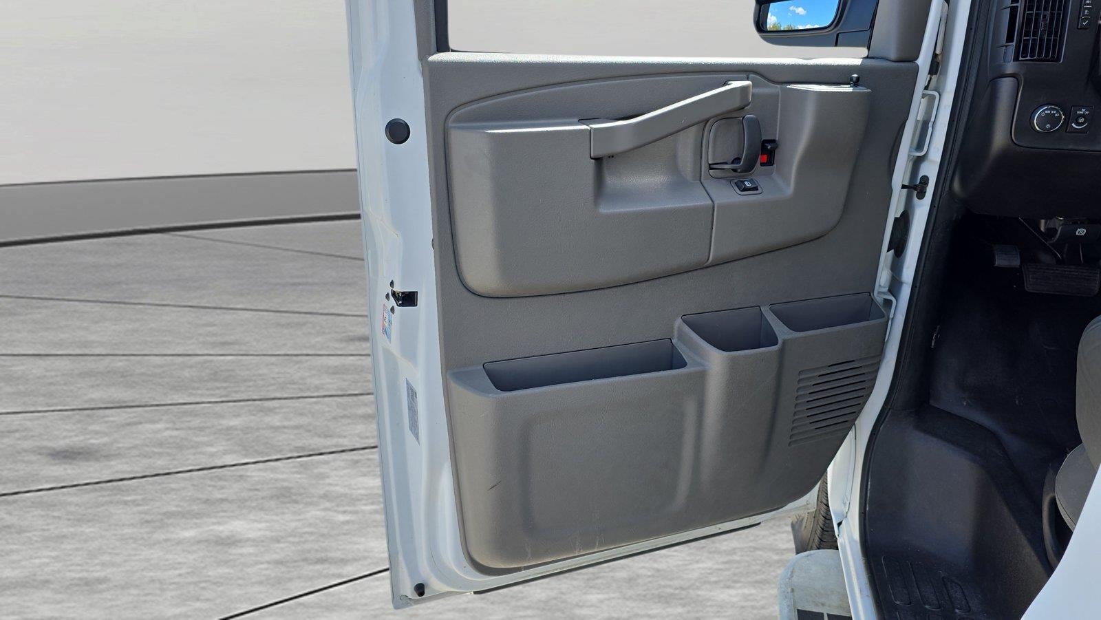 2025 GMC Savana Cargo Work Van