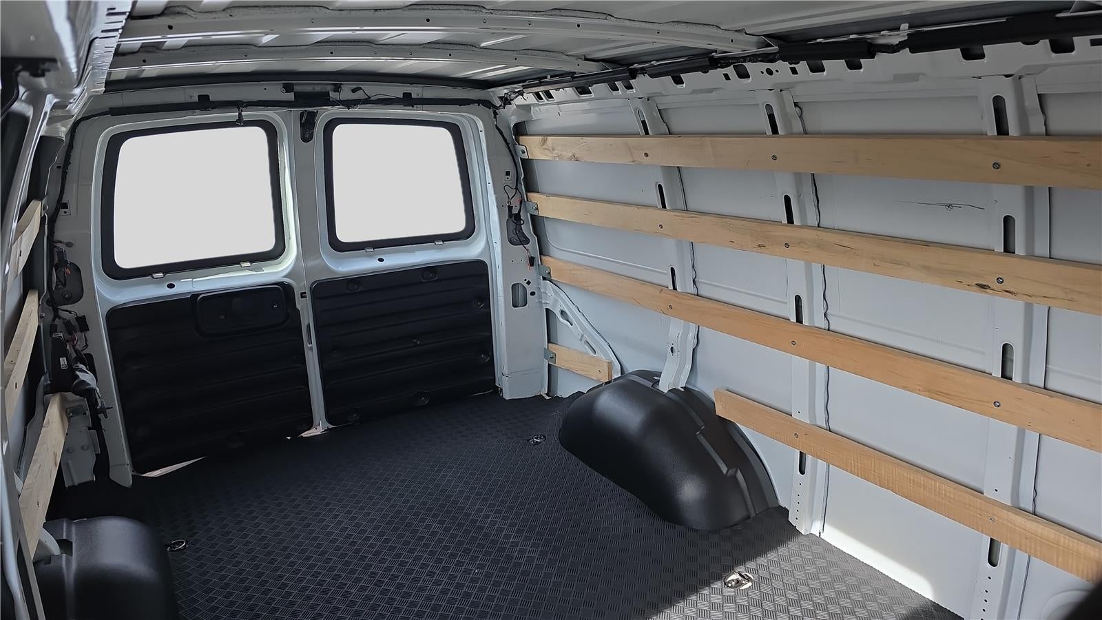 2024 GMC Savana Cargo 2500 Work Van