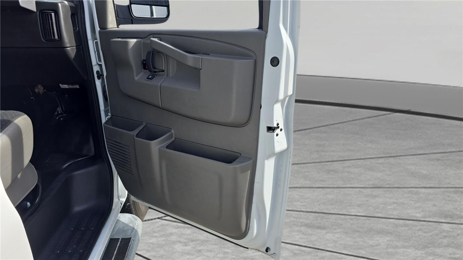 2024 GMC Savana Cargo 2500 Work Van