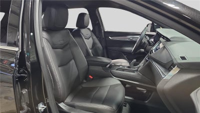2025 Cadillac XT5 Luxury
