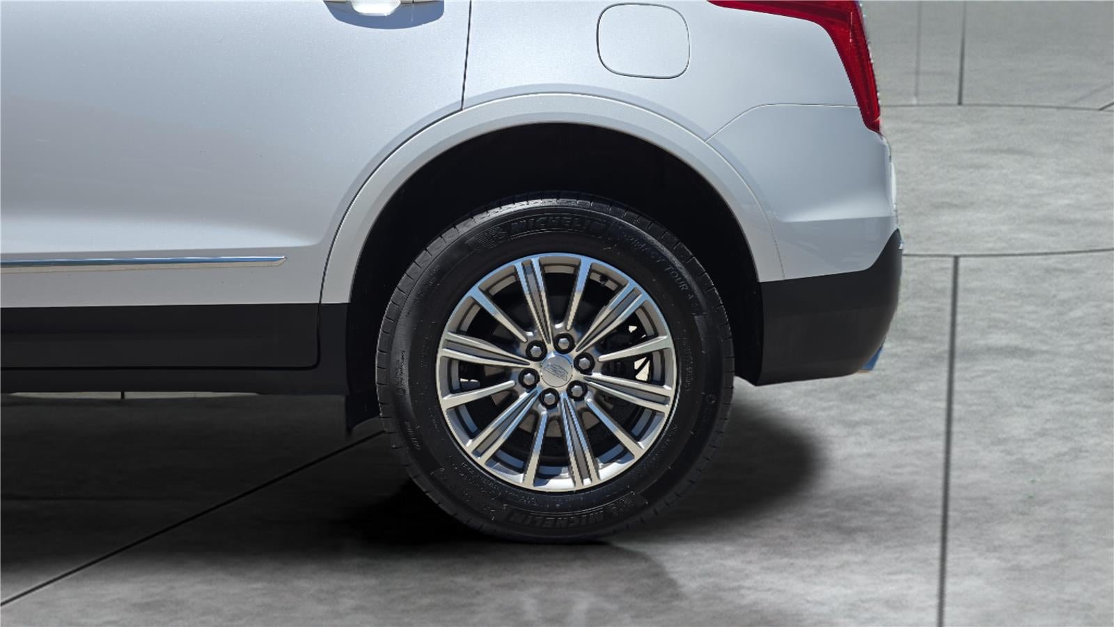 2019 Cadillac XT5 Luxury FWD