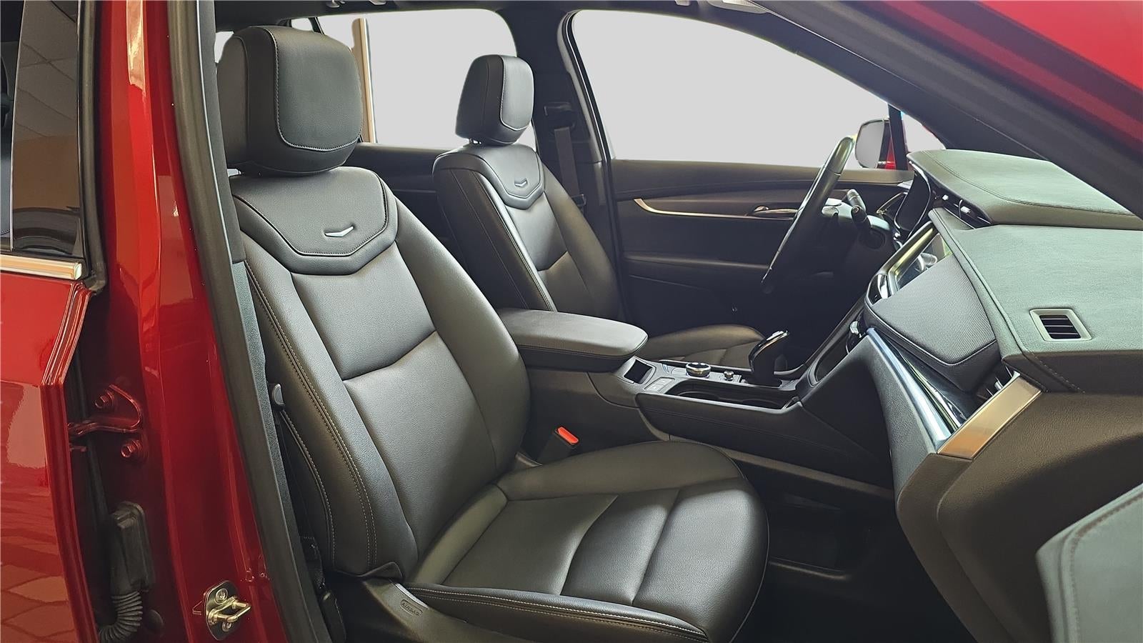 2024 Cadillac XT6 Luxury
