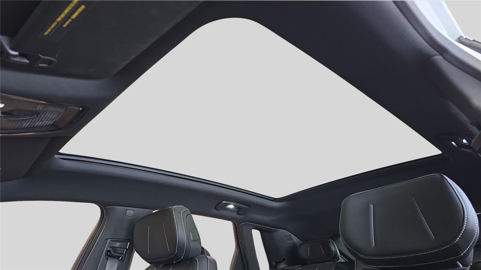 2024 Cadillac LYRIQ Luxury 1