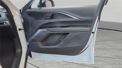 2024 Cadillac LYRIQ Luxury 1