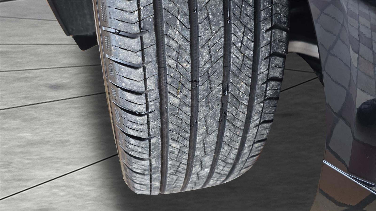 2024 Cadillac LYRIQ Luxury 1