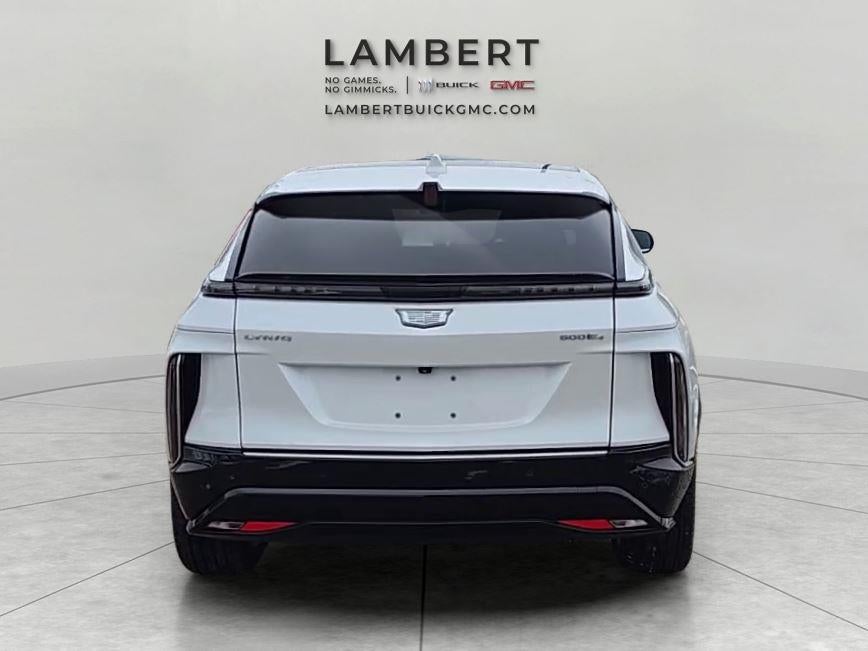 2024 Cadillac LYRIQ Luxury 1