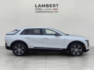 2024 Cadillac LYRIQ Luxury 1