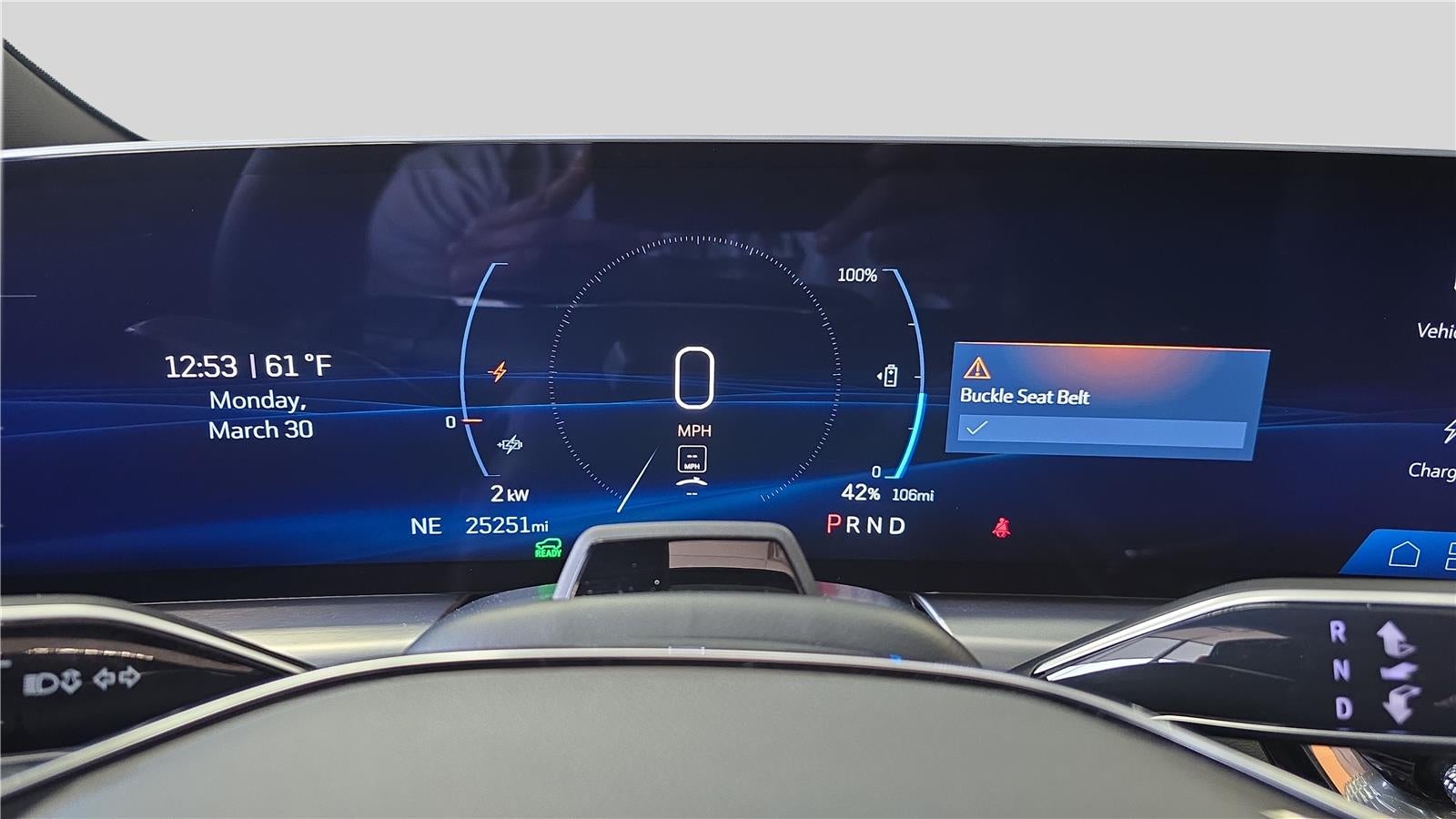 2025 Cadillac LYRIQ Luxury 3