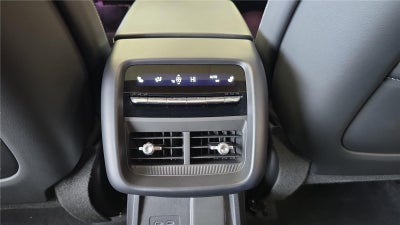 2025 Cadillac LYRIQ Luxury 3