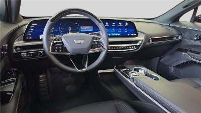 2025 Cadillac LYRIQ Luxury 3