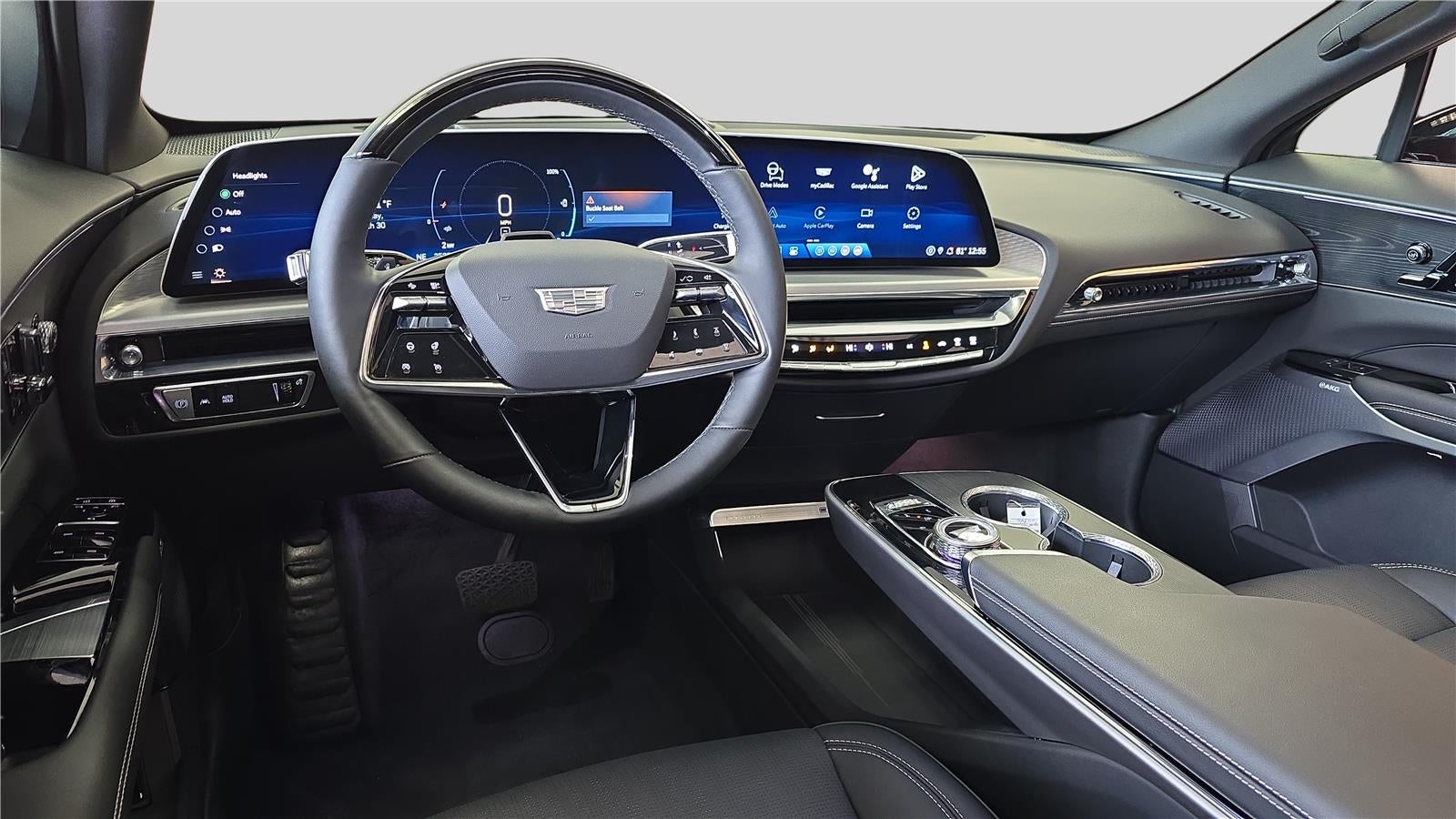 2025 Cadillac LYRIQ Luxury 3