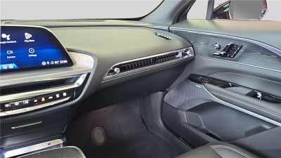 2025 Cadillac LYRIQ Luxury 3