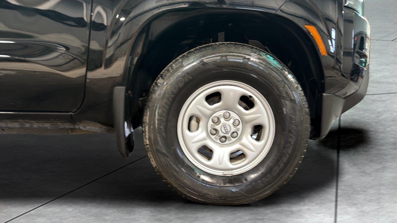 2022 Nissan Frontier S