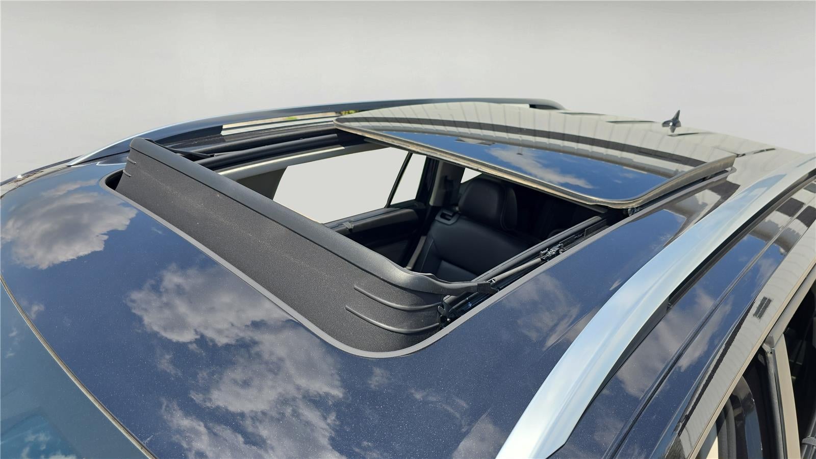 2023 Volkswagen Atlas 2.0T SEL