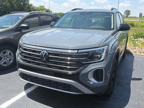 2024 Volkswagen Atlas 2.0T Peak Edition SE w/Technology