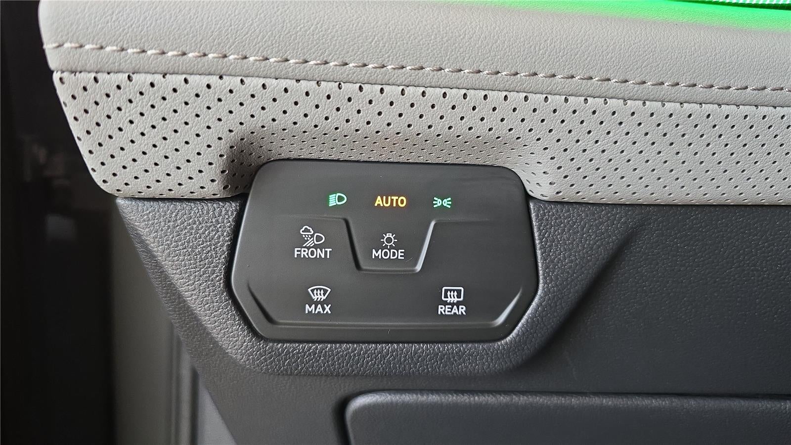 2024 Volkswagen Atlas 2.0T Peak Edition SE w/Technology