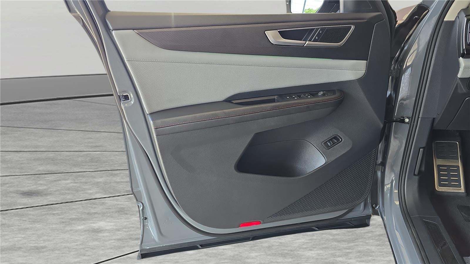 2024 Volkswagen Atlas 2.0T Peak Edition SE w/Technology