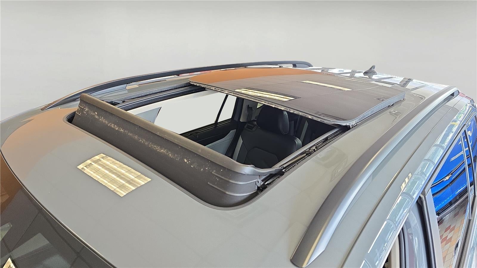 2024 Volkswagen Atlas 2.0T Peak Edition SE w/Technology