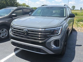 2024 Volkswagen Atlas 2.0T Peak Edition SE w/Technology