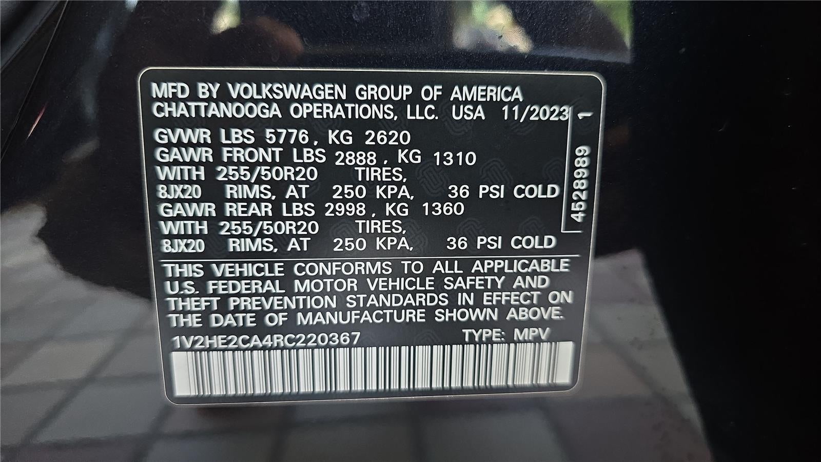 2024 Volkswagen Atlas Cross Sport 2.0T SE w/Technology