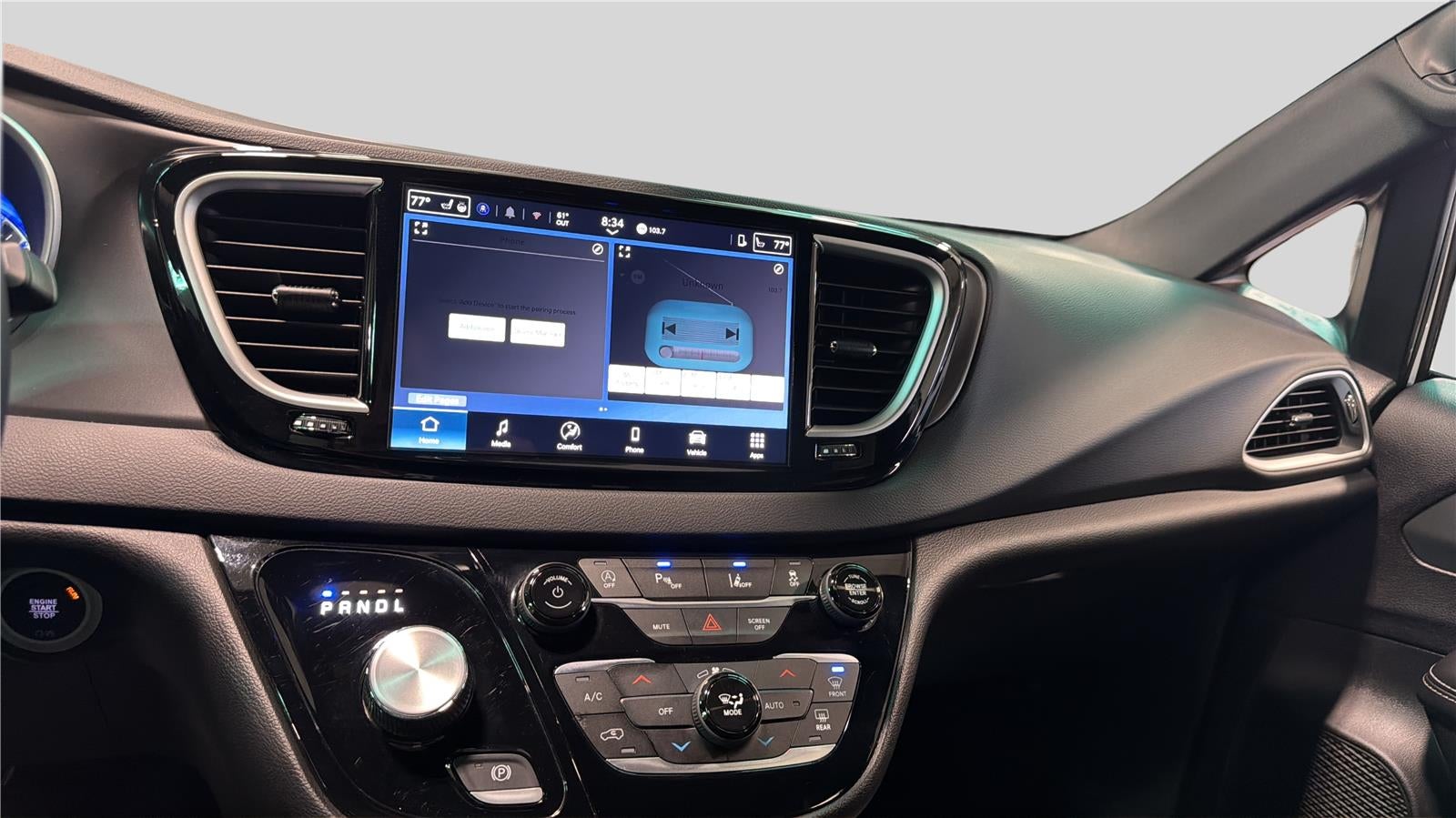 2026 Chrysler Pacifica Select