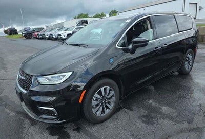 2023 Chrysler Pacifica Hybrid Touring L