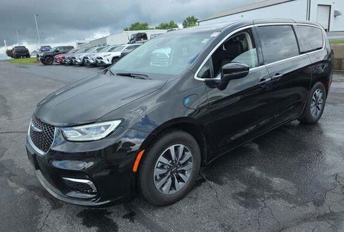 2023 Chrysler Pacifica Hybrid Touring L