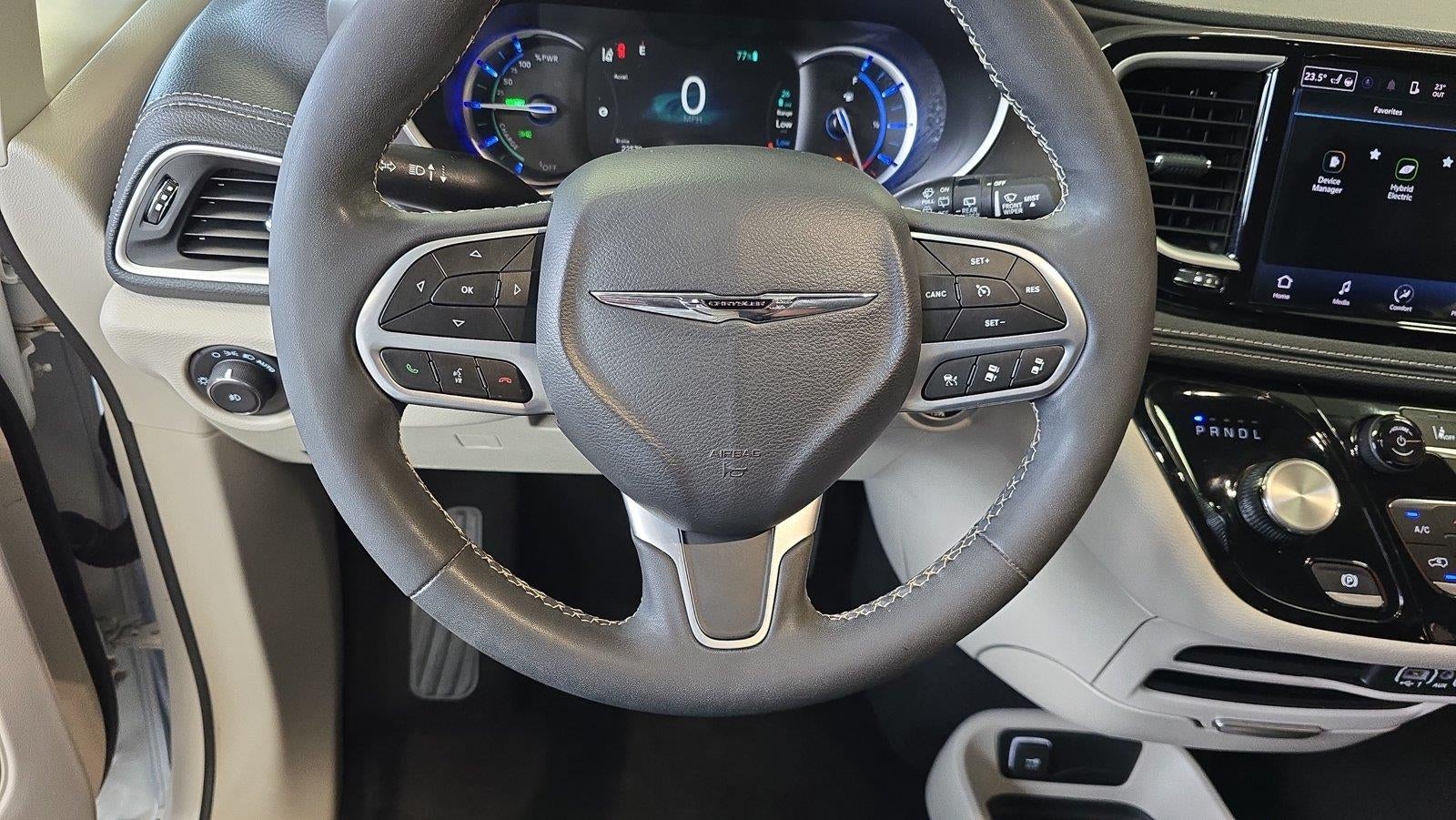 2023 Chrysler Pacifica Hybrid Touring L