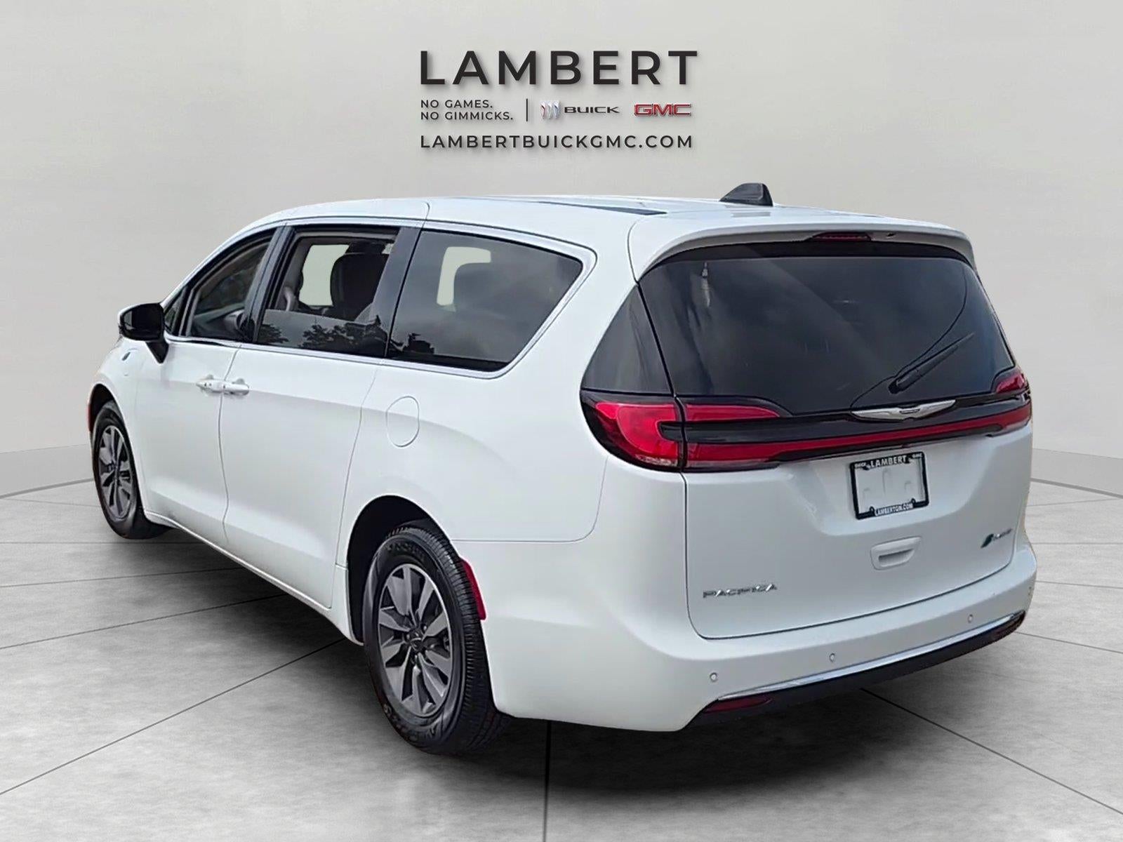 2023 Chrysler Pacifica Hybrid Touring L