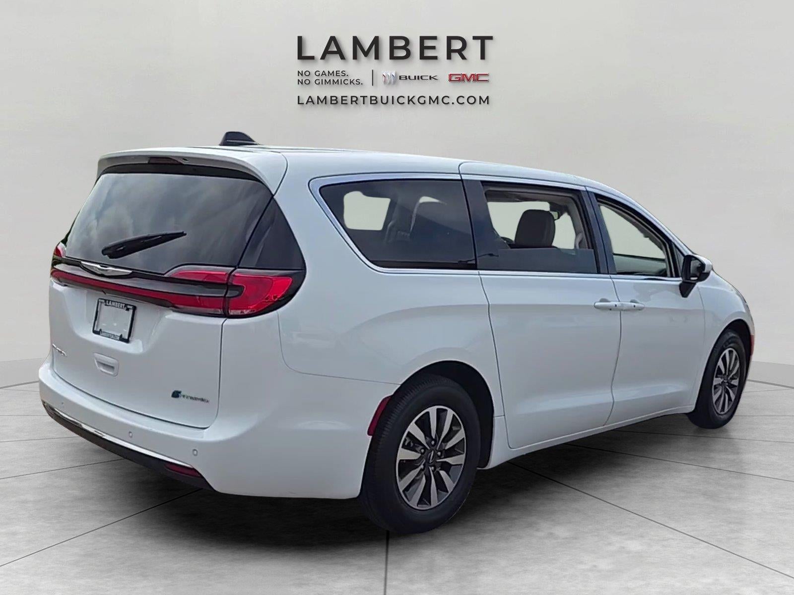 2023 Chrysler Pacifica Hybrid Touring L