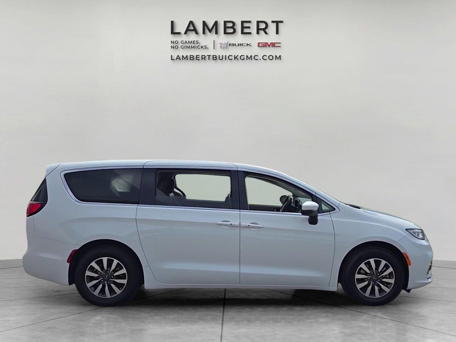 2023 Chrysler Pacifica Hybrid Touring L