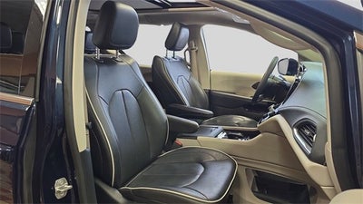 2022 Chrysler Pacifica Hybrid Limited