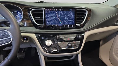 2022 Chrysler Pacifica Hybrid Limited