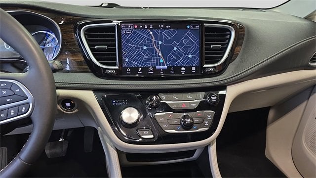 2022 Chrysler Pacifica Hybrid Limited