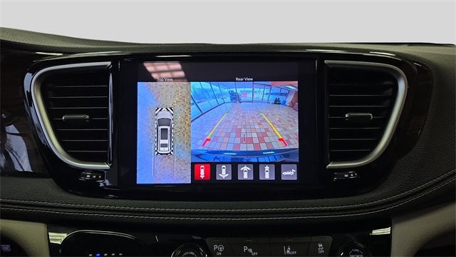 2022 Chrysler Pacifica Hybrid Limited