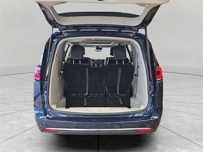 2022 Chrysler Pacifica Hybrid Limited