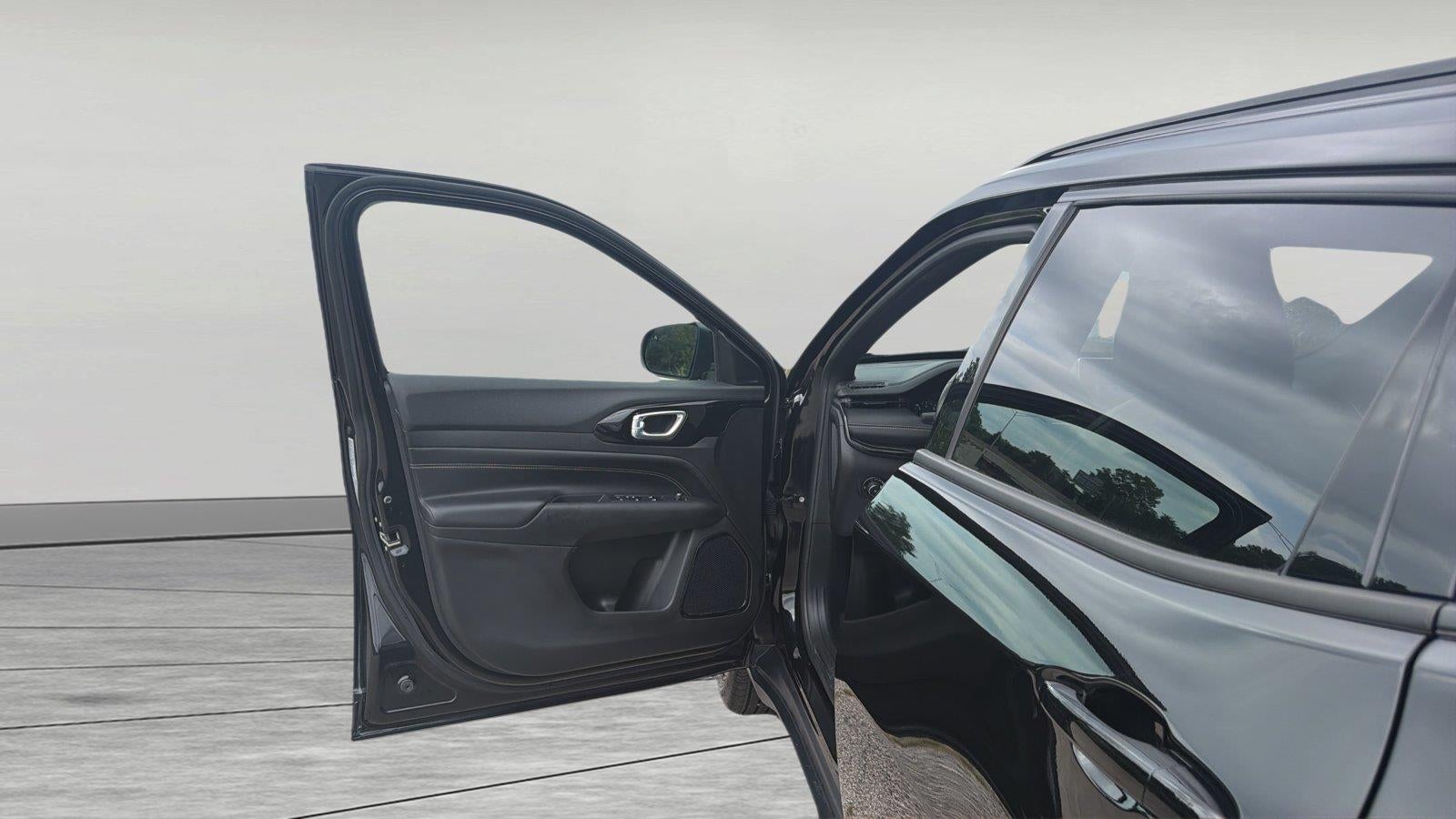 2023 Jeep Compass Altitude