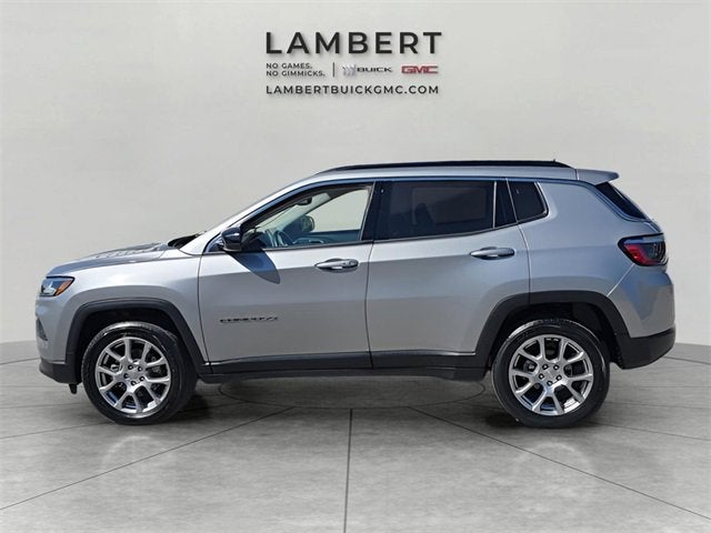 2022 Jeep Compass Latitude Lux